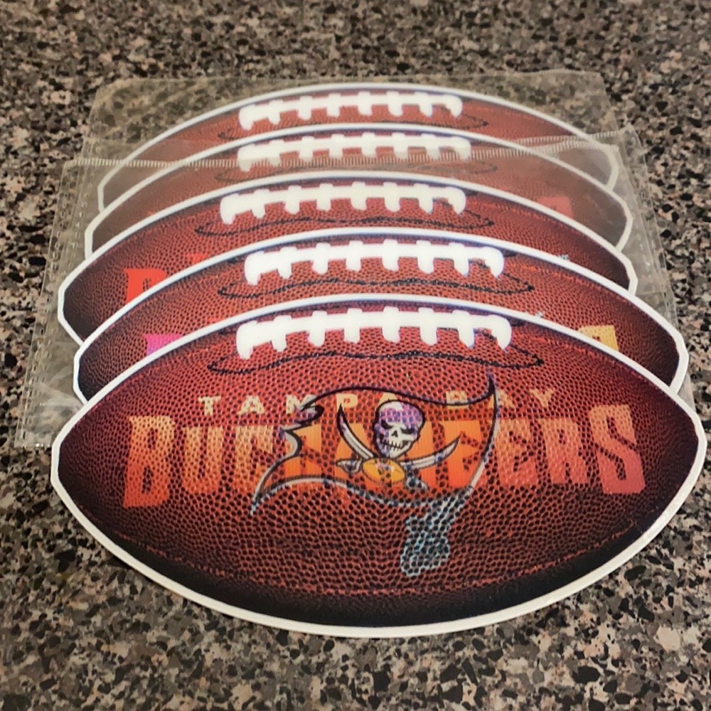 Tampa Bay Buccaneers NFL Logo 3-D Holographic Magnet